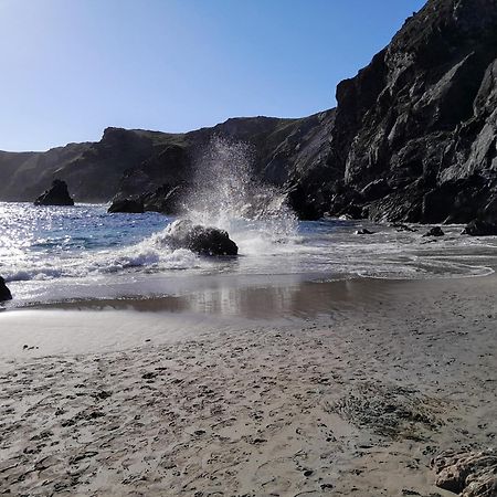 Farm Accommodation - The Lizard Peninsula, Cornwall Хелстон Экстерьер фото